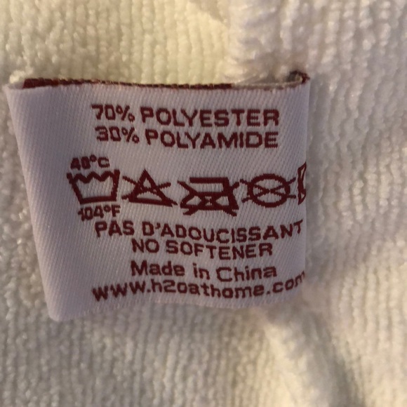 White Robe - Picture 3 of 3